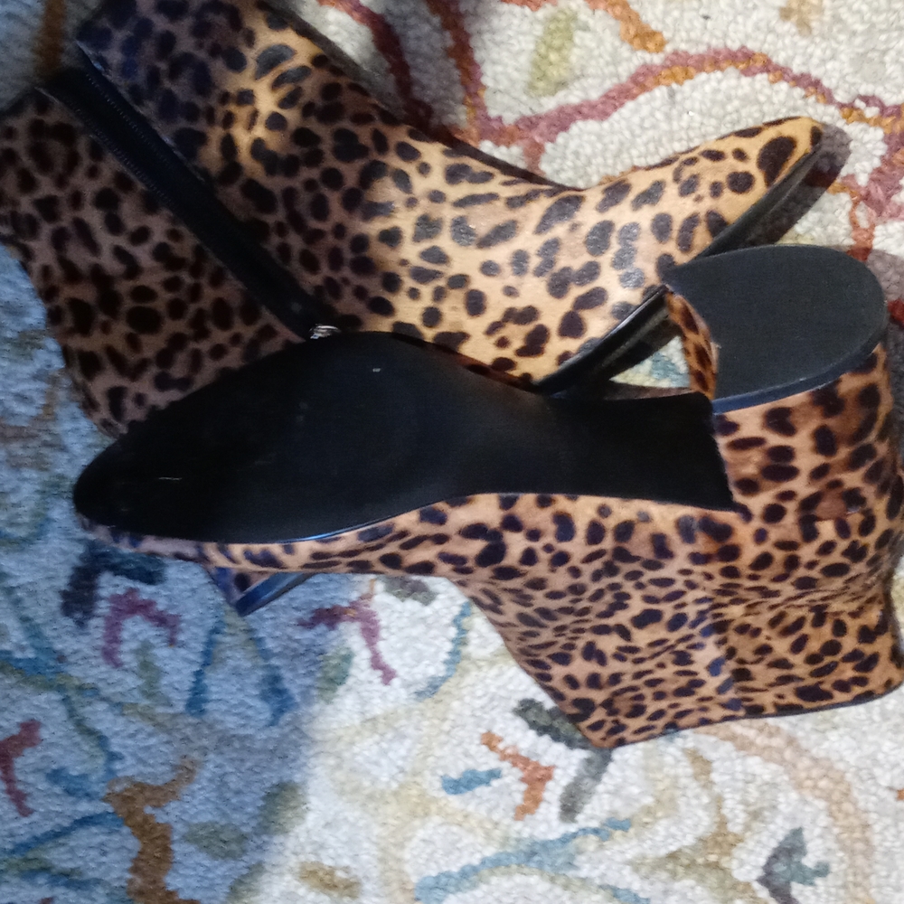 Marc Fisher Ltd Cheetah Print Booties - image 4